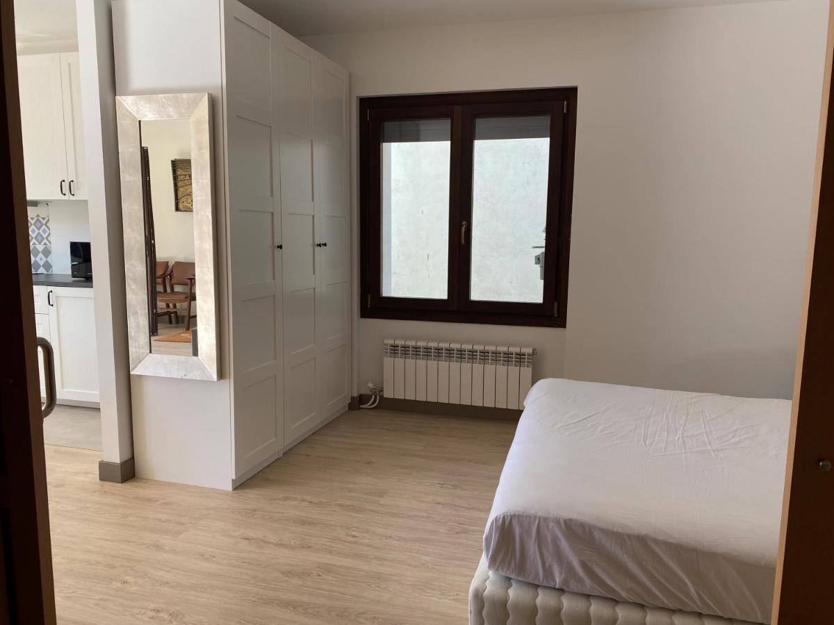 Apartamento Acogedor Сан-Джоан-де-лес-Абадесес Екстер'єр фото